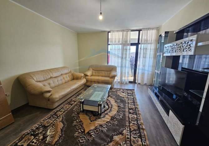 Shtepi me qera Apartament ne Tirane, 2+1, Mobilimi E mobiluar, Pagesa 450  Euro.