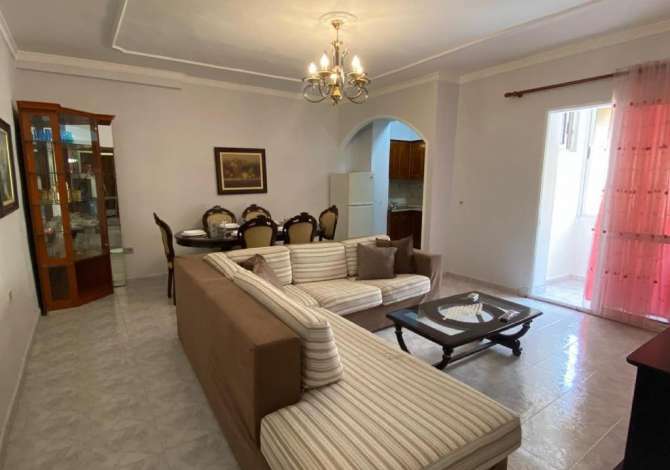 Shtepi me qera Apartament ne Tirane, 2+1, Mobilimi E mobiluar, Pagesa 500  Euro.