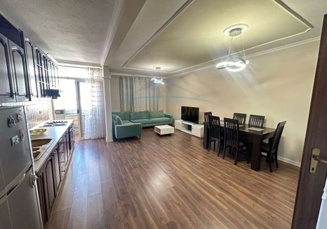 Shtepi ne shitje Apartament ne Tirane, 3+1, Mobilimi E mobiluar, Pagesa 300,000  Euro.
