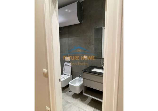 Shtepi me qera 3+1 ne Tirane - 2,500 Euro