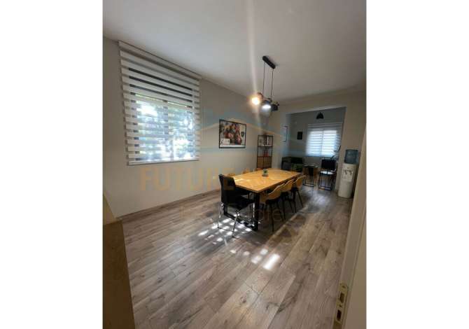 Ambient biznesi me qera 3+1 ne Tirane - 800 Euro