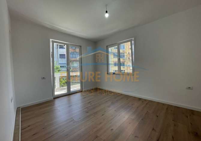 Ambient biznesi me qera 3+1 ne Tirane - 600 Euro
