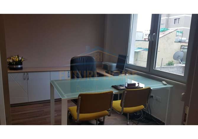 Ambient biznesi me qera 3+1 ne Tirane - 500 Euro