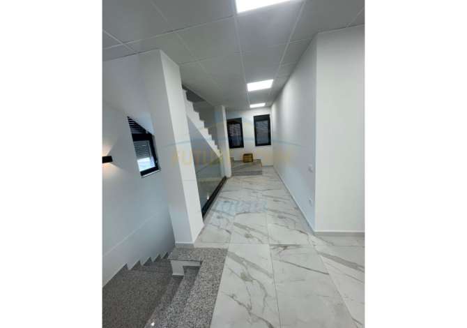 Ambient biznesi me qera 3+1 ne Tirane - 3,500 Euro