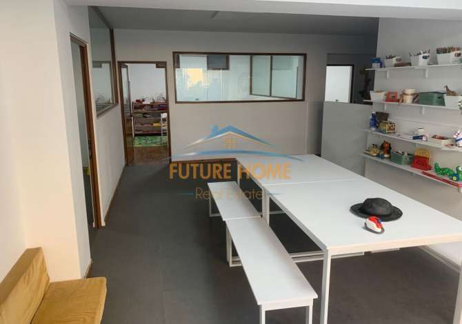 Ambient biznesi me qera 3+1 ne Tirane - 700 Euro