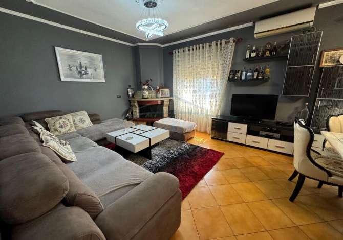 Shtepi ne shitje 6+1 ne Tirane - 400,000 Euro