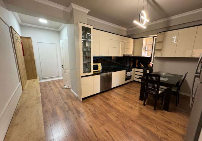 Shtepi ne shitje 2+1 ne Tirane - 160,000 Euro