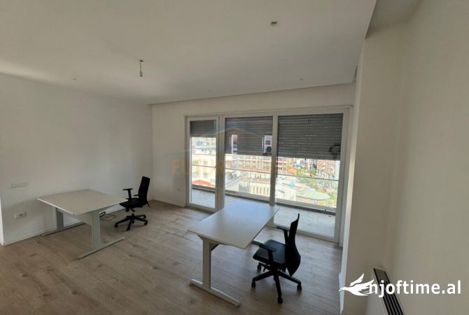 Ambient Biznesi me qira, Rruga e Dibres, Tirane