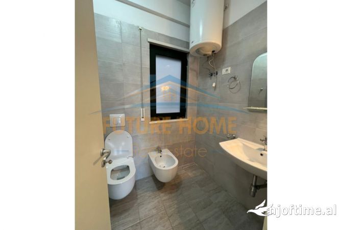 Shtepi ne shitje 2+1 ne Tirane - 170,000 Euro