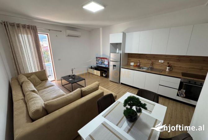 Shtepi ne shitje Apartament ne Tirane, 1+1, Mobilimi E mobiluar, Pagesa 128,000  Euro.