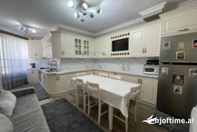 Shtepi ne shitje 2+1 ne Tirane - 230,000 Euro