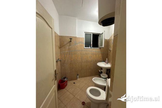 Shtepi ne shitje 1+1 ne Tirane - 64,500 Euro
