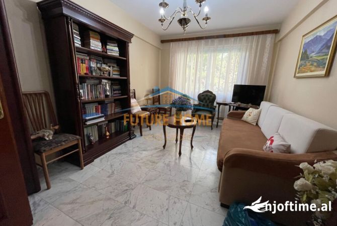 Shtepi ne shitje Apartament ne Tirane, 1+1, Mobilimi E mobiluar, Pagesa 135,000  Euro.