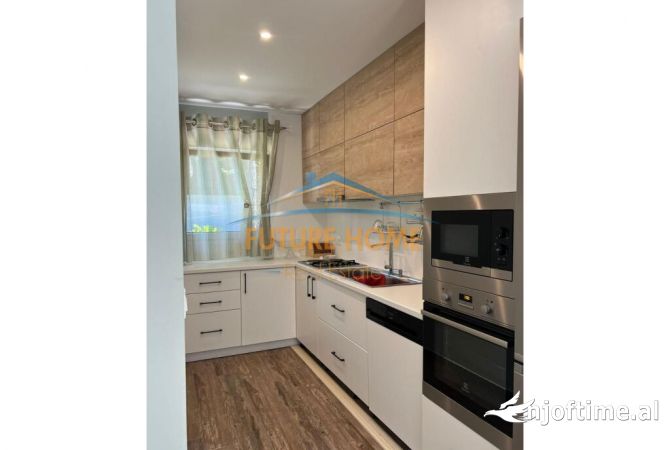 Shtepi ne shitje Vila Luksoze ne Kavaje, 3+1, Mobilimi E mobiluar, Pagesa 450,000  Euro.