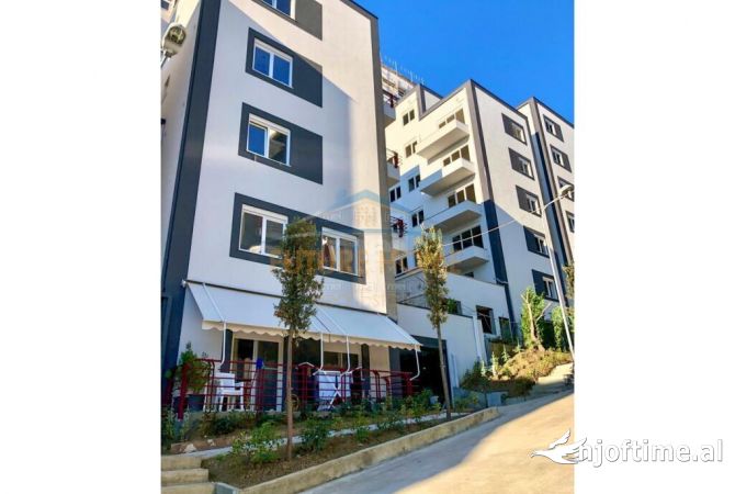 Shtepi ne shitje 3+1 ne Tirane - 320,000 Euro
