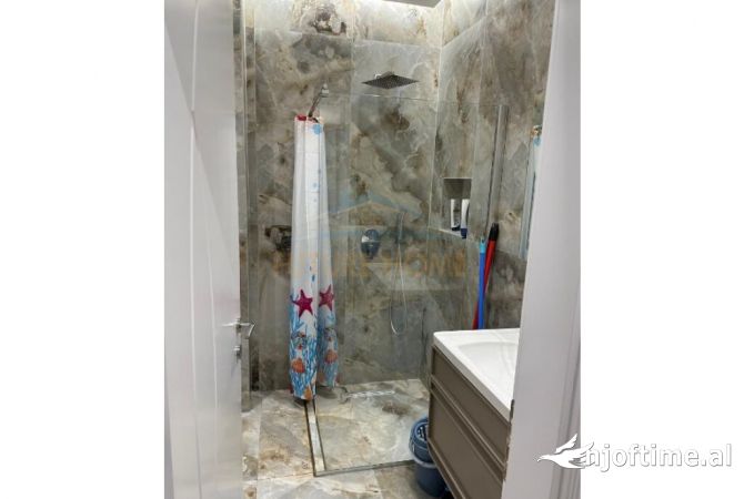 Shtepi me qera Apartament ne Tirane, 2+1, Mobilimi E mobiluar, Pagesa 1,100  Euro.