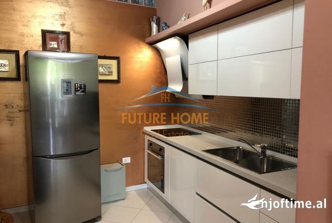 Shtepi ne shitje Apartament ne Tirane, 1+1, Mobilimi E mobiluar, Pagesa 270,000  Euro.