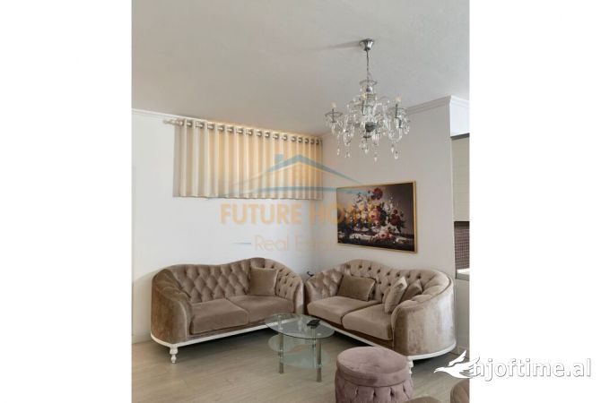 Shtepi ne shitje Apartament ne Tirane, 2+1, Mobilimi E mobiluar, Pagesa 120,000  Euro.