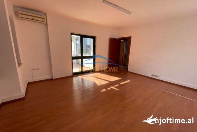 Qira Ambient per Zyra 3+1+2+ Depo prane Kullave Binjake Tirane