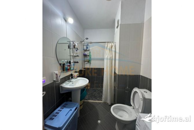 Shtepi ne shitje 1+1 ne Tirane - 75,000 Euro