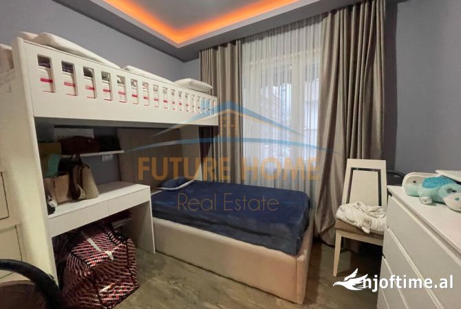 Shtepi ne shitje Apartament ne Tirane, 2+1, Mobilimi E mobiluar, Pagesa 235,000  Euro.
