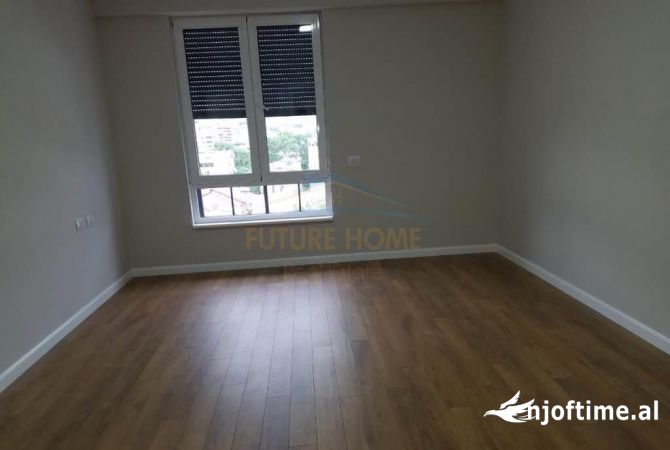 Ambient biznesi me qera 3+1 ne Tirane - 1,000 Euro