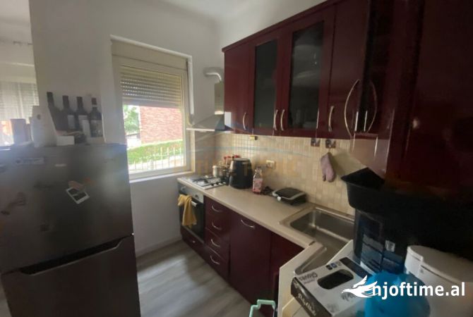 Shtepi ne shitje 1+1 ne Tirane - 150,000 Euro