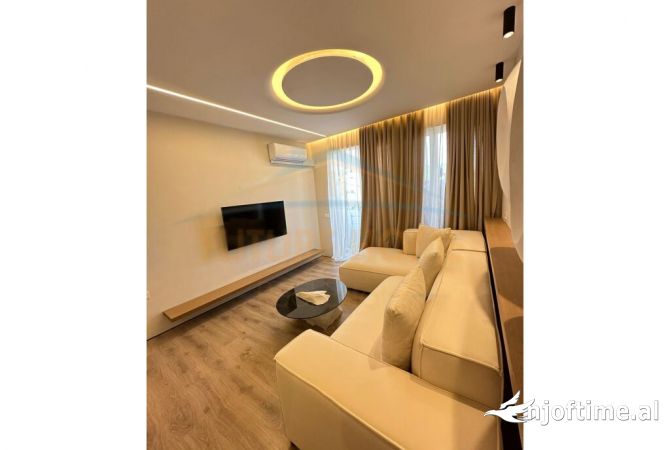 Shtepi me qera Apartament ne Tirane, 1+1, Mobilimi E mobiluar, Pagesa 500  Euro.