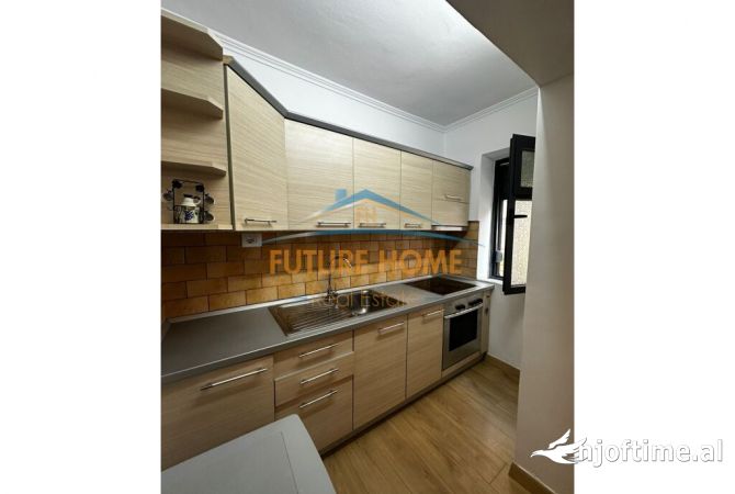 Shtepi me qera Apartament ne Tirane, 1+1, Mobilimi E mobiluar, Pagesa 650  Euro.