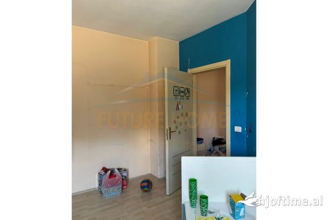 Shtepi ne shitje 3+1 ne Tirane - 263,000 Euro