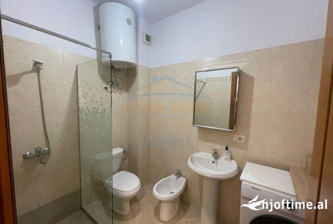 Shtepi me qera 2+1 ne Tirane - 800 Euro