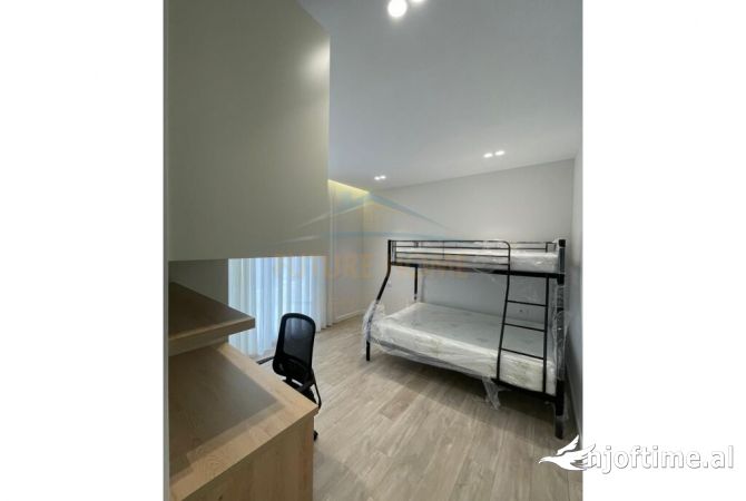 Shtepi me qera Apartament ne Tirane, 2+1, Mobilimi E mobiluar, Pagesa 1,000  Euro.