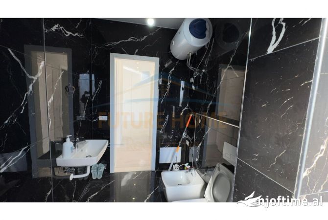 Shtepi ne shitje 2+1 ne Tirane - 225,000 Euro