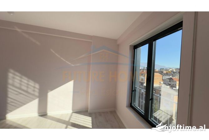 Shtepi ne shitje Apartament ne Tirane, 2+1, Mobilimi Bosh, pa mobiluar, Pagesa 225,000  Euro.