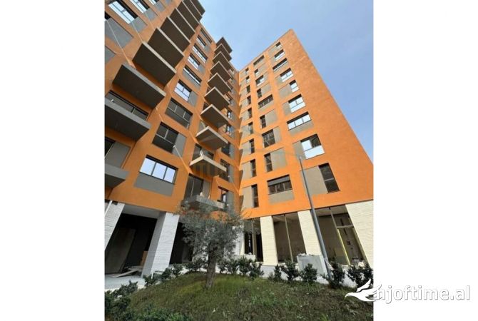 Shtepi ne shitje Apartament ne Tirane, 2+1, Mobilimi Bosh, pa mobiluar, Pagesa 240,000  Euro.