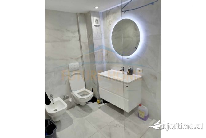 Ambient biznesi me qera 3+1 ne Tirane - 600 Euro
