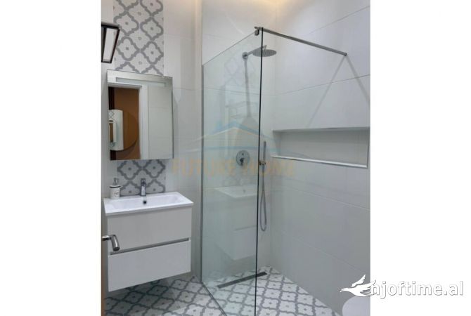 Shtepi me qera 1+1 ne Tirane - 650 Euro