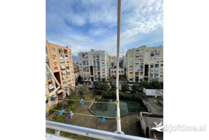 Shtepi me qera Apartament ne Tirane, 3+1, Mobilimi E mobiluar, Pagesa 600  Euro.