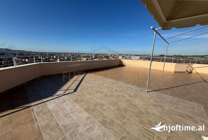 Shtepi ne shitje Penthose(kati i fundit panoramik) ne Kavaje, 3+1, Mobilimi E mobiluar, Pagesa 175,000  Euro.