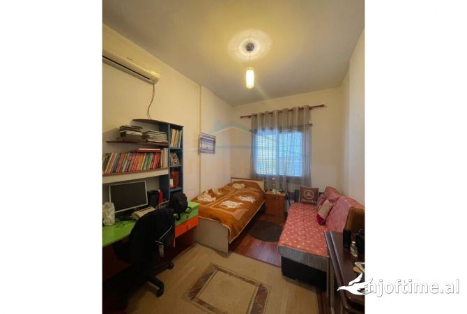 Shtepi ne shitje 5+1 ne Tirane - 350,000 Euro