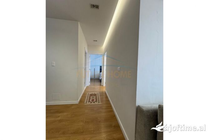 Shtepi me qera Apartament ne Tirane, 2+1, Mobilimi E mobiluar, Pagesa 700  Euro.