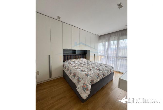Shtepi me qera Apartament ne Tirane, 2+1, Mobilimi E mobiluar, Pagesa 700  Euro.