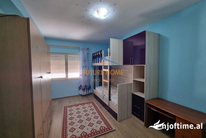 Shtepi me qera 2+1 ne Tirane - 520 Euro