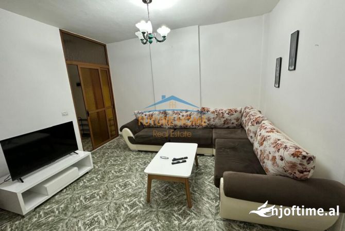 Shtepi me qera Apartament ne Tirane, 2+1, Mobilimi E mobiluar, Pagesa 550  Euro.