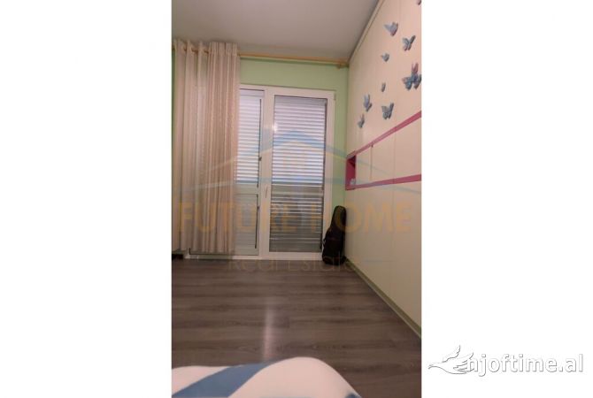 Shtepi ne shitje Apartament ne Tirane, 2+1, Mobilimi E mobiluar, Pagesa 315,000  Euro.