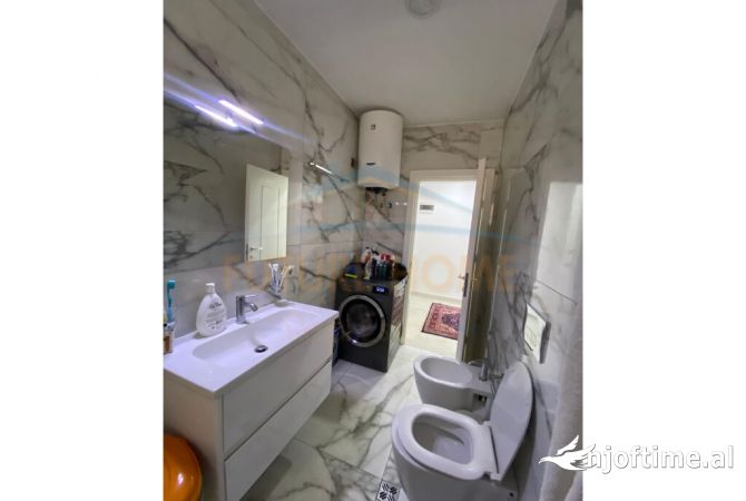 Shtepi ne shitje 2+1 ne Tirane - 150,000 Euro
