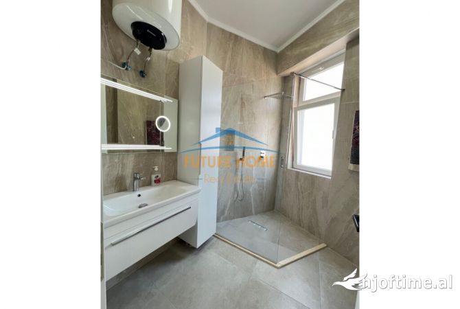 Shtepi me qera Apartament ne Tirane, 2+1, Mobilimi E mobiluar, Pagesa 1,500  Euro.