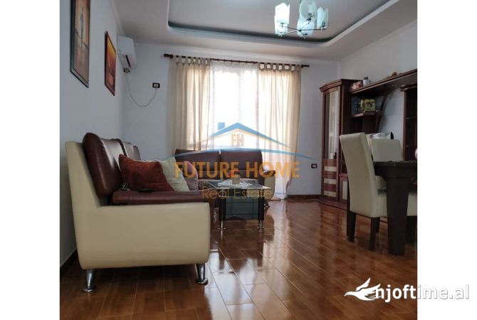Shtepi ne shitje Apartament ne Tirane, 1+1, Mobilimi E mobiluar, Pagesa 150,000  Euro.