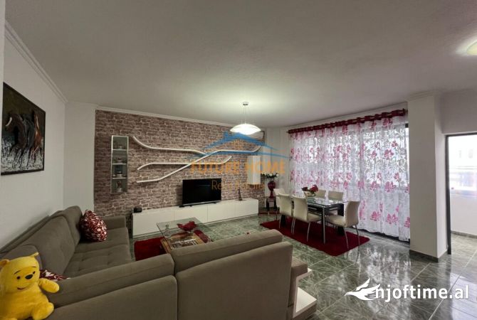 Shtepi me qera Apartament ne Tirane, 2+1, Mobilimi E mobiluar, Pagesa 650  Euro.