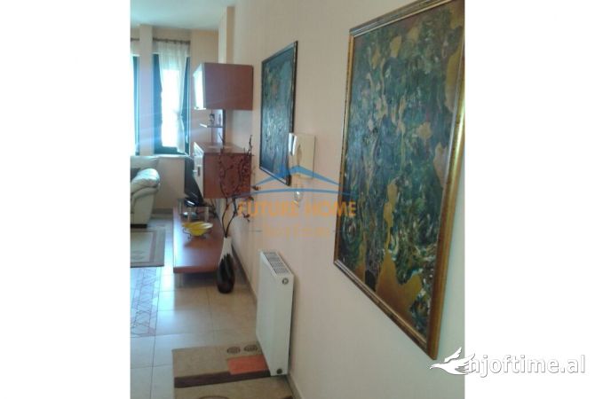 Shtepi me qera 2+1 ne Tirane - 1,000 Euro